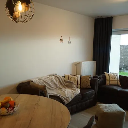 Belgian House - The Hamptons Apartment