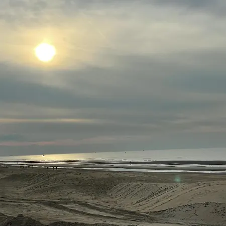 Belgian House - The Hamptons Apartamento